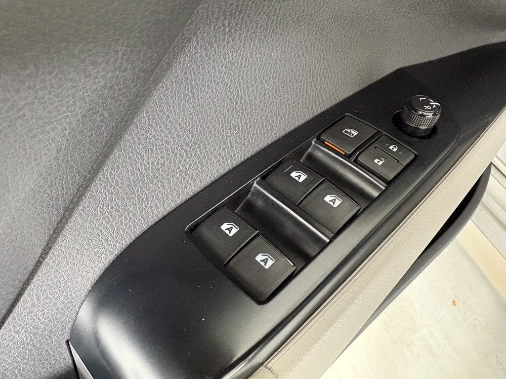 Used 2020 Silver Toyota LE image 19