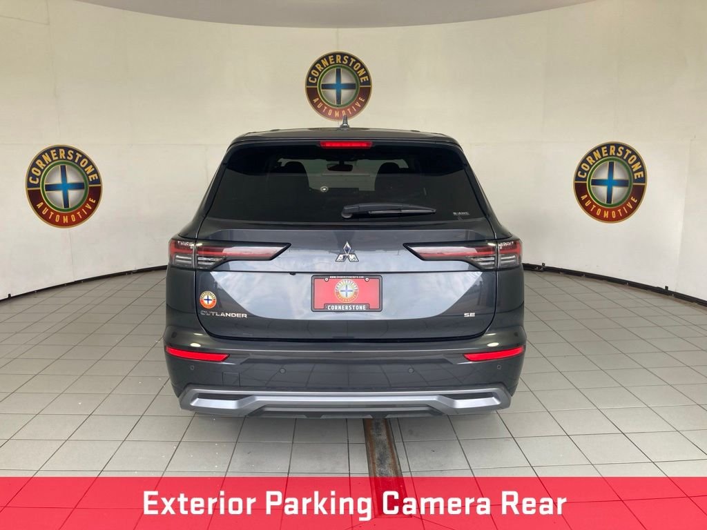 Used 2025 Gray Mitsubishi SE image 19