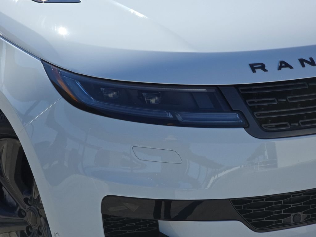 New 2026 Fuji White Land Rover Dynamic SE image 33