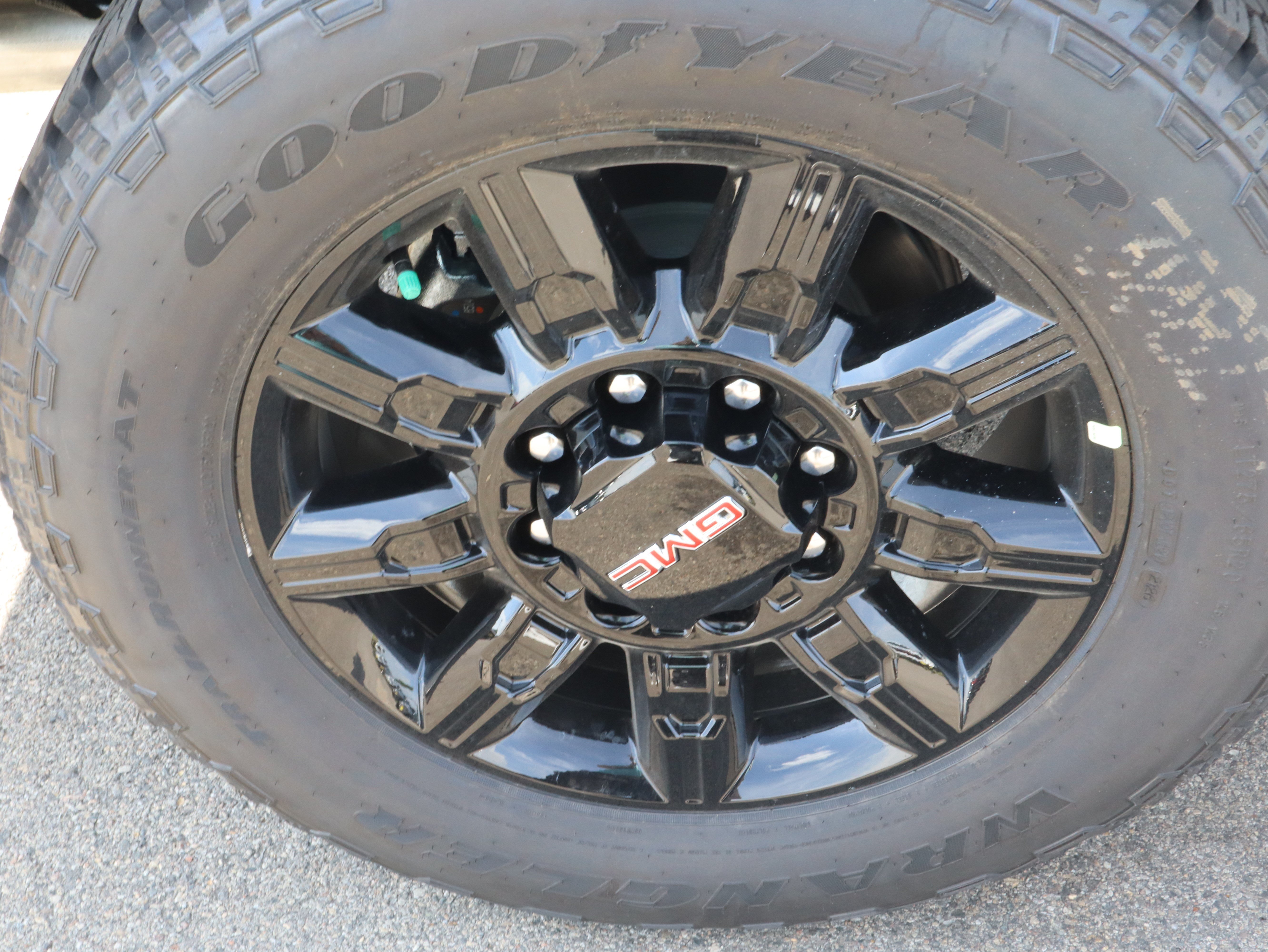 New 2026 Sterling Metallic GMC AT4 image 17