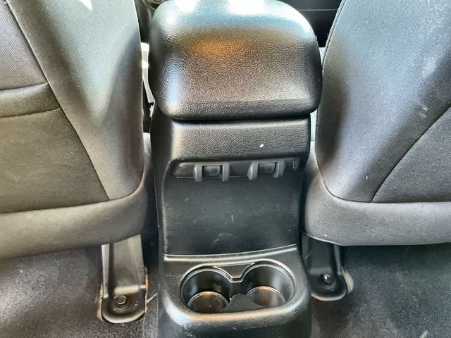 Used 2011 Silver Jeep Sahara image 22