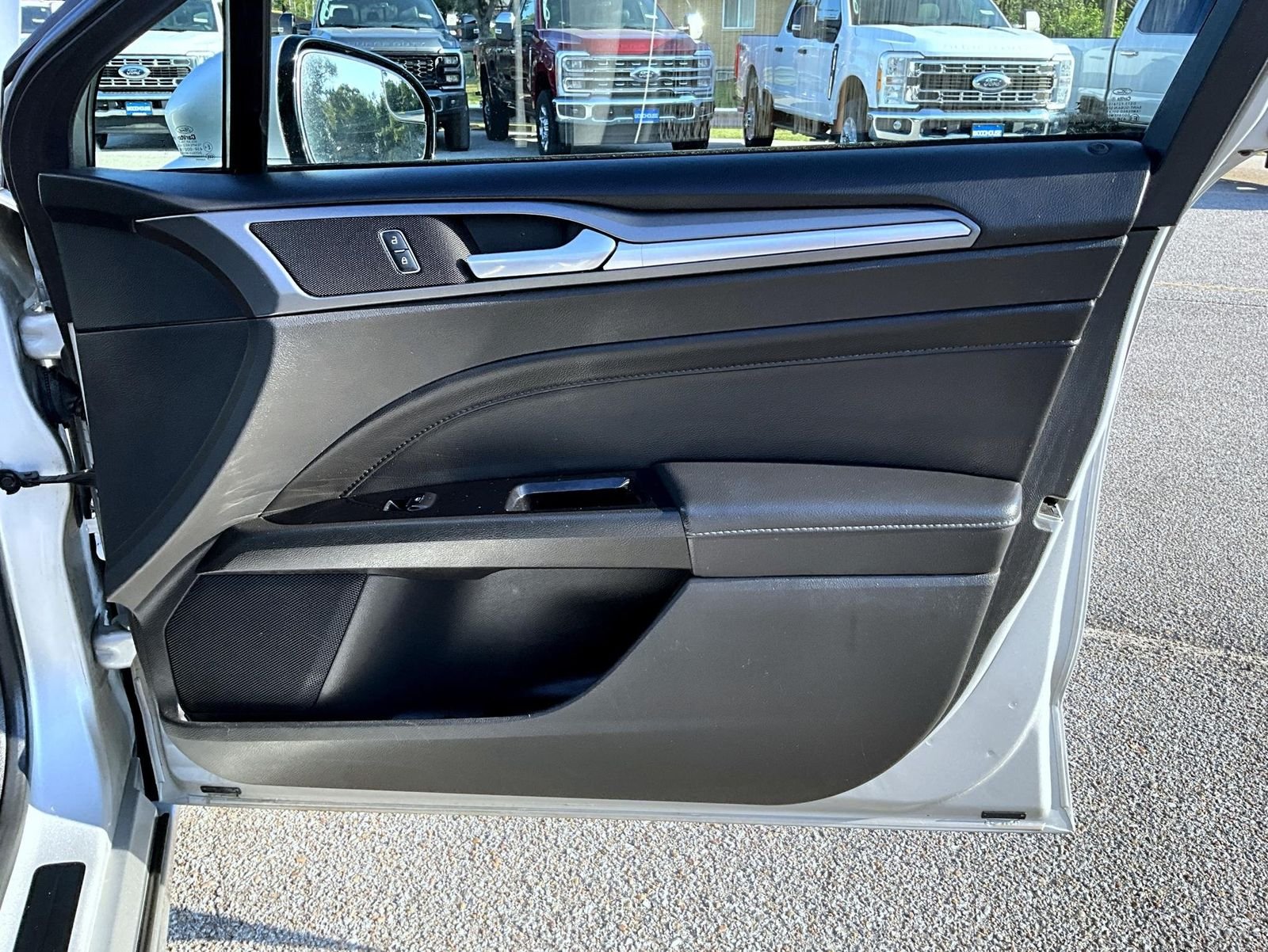 Used 2016 Silver Ford Titanium image 18