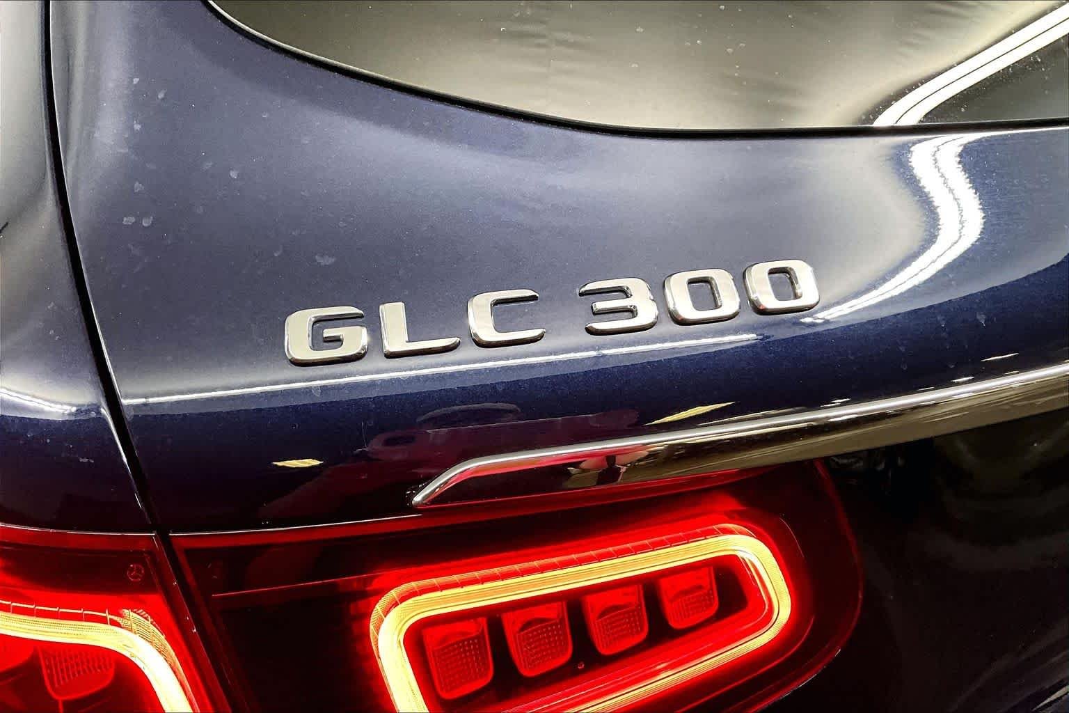 Used 2020 Lunar Blue Metallic Mercedes-Benz GLC 300 image 10