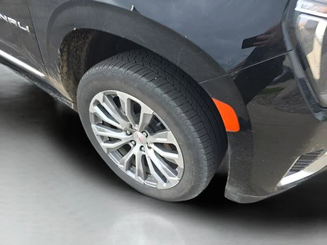 Used 2023 Onyx Black GMC Denali image 7