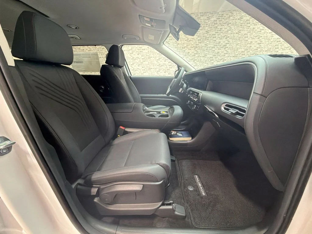 New 2027 Creamy White Pearl Hyundai SEL image 11