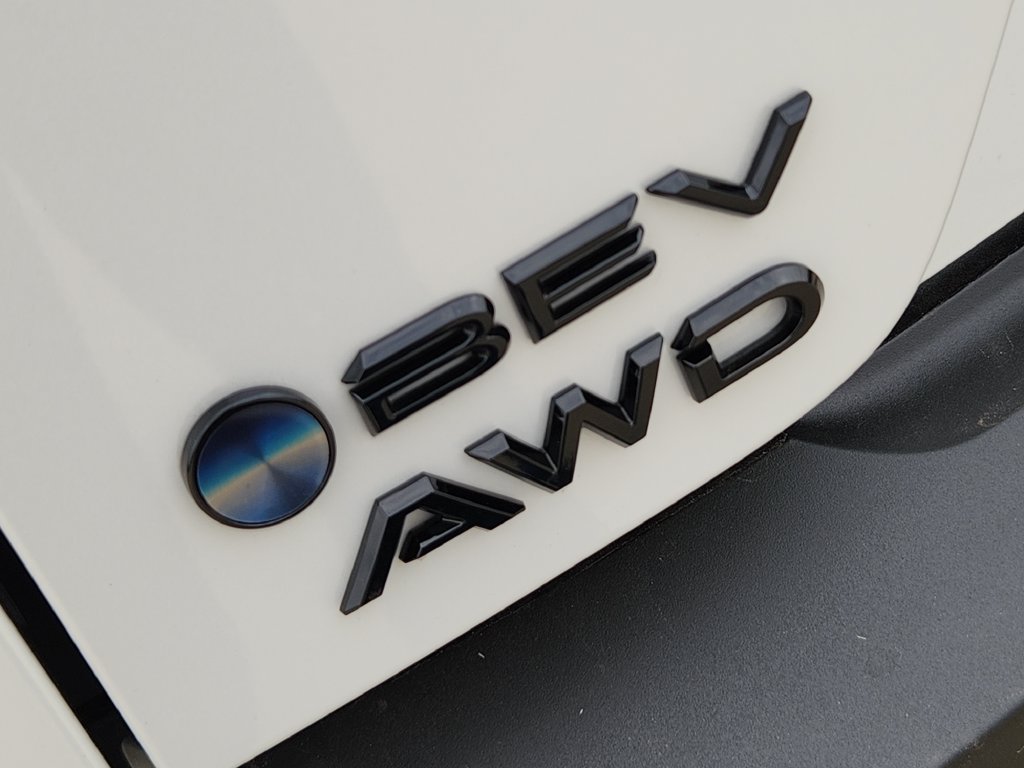 2026 Toyota C-HR SE - Photo 13