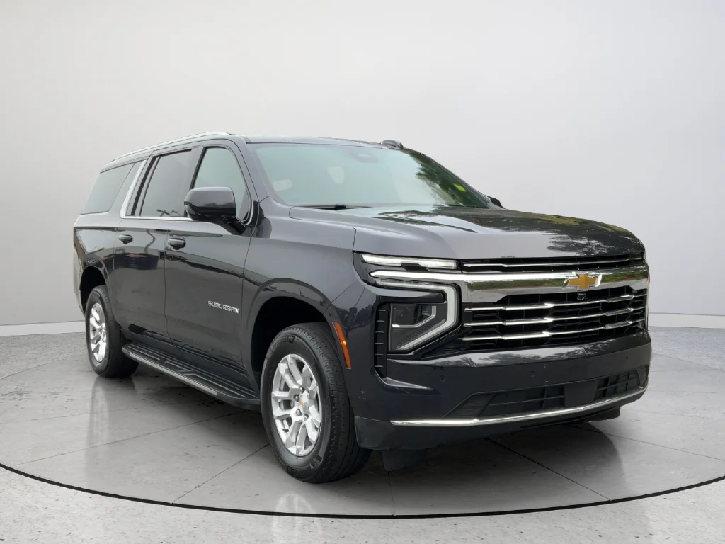 2025 Chevrolet Suburban LT