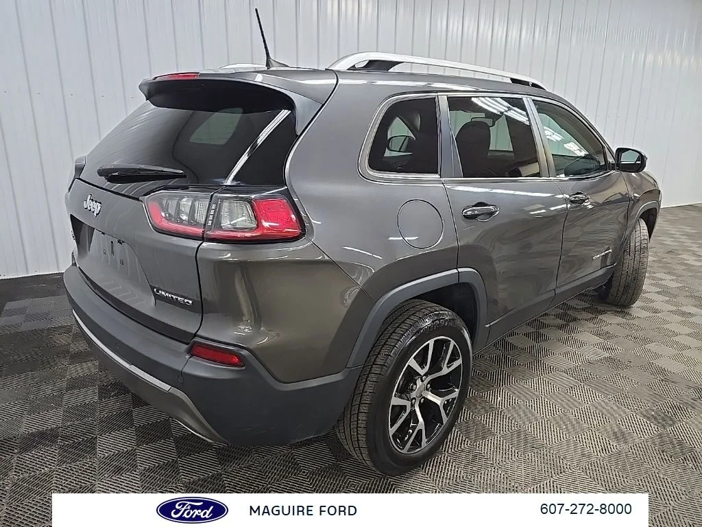 Used 2020 Gray Jeep Limited image 10