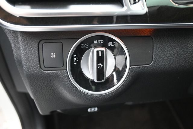 Used 2014 White Mercedes-Benz E 350 image 21