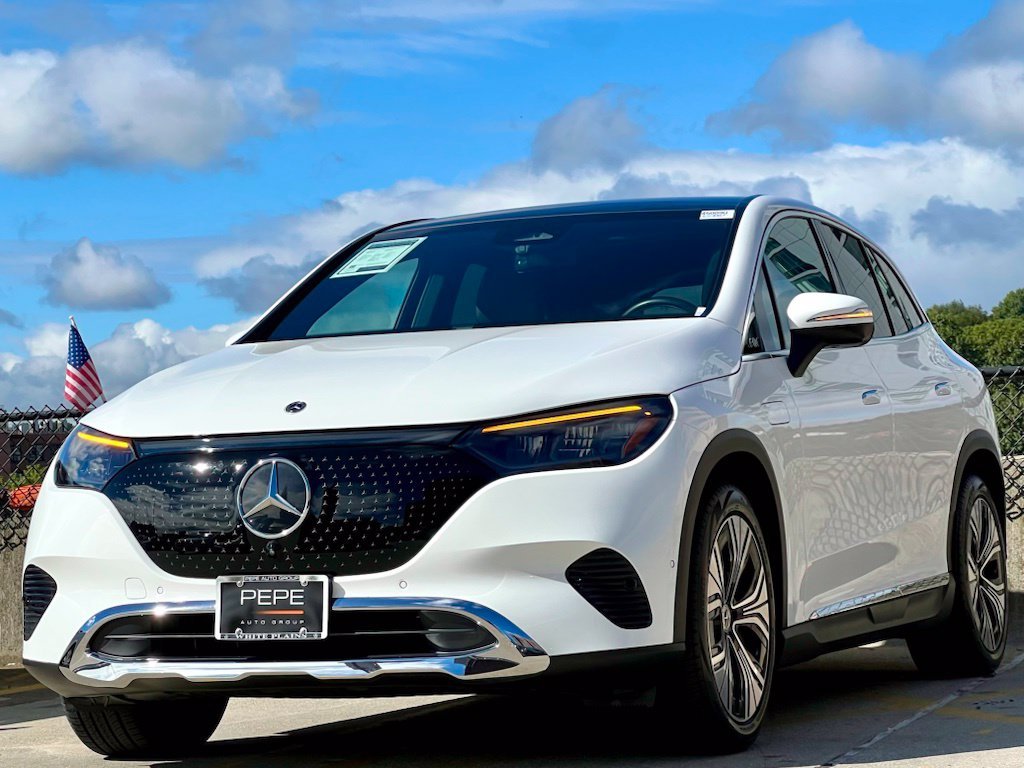 Certified Used 2023  Mercedes-Benz 350 SUV image 4