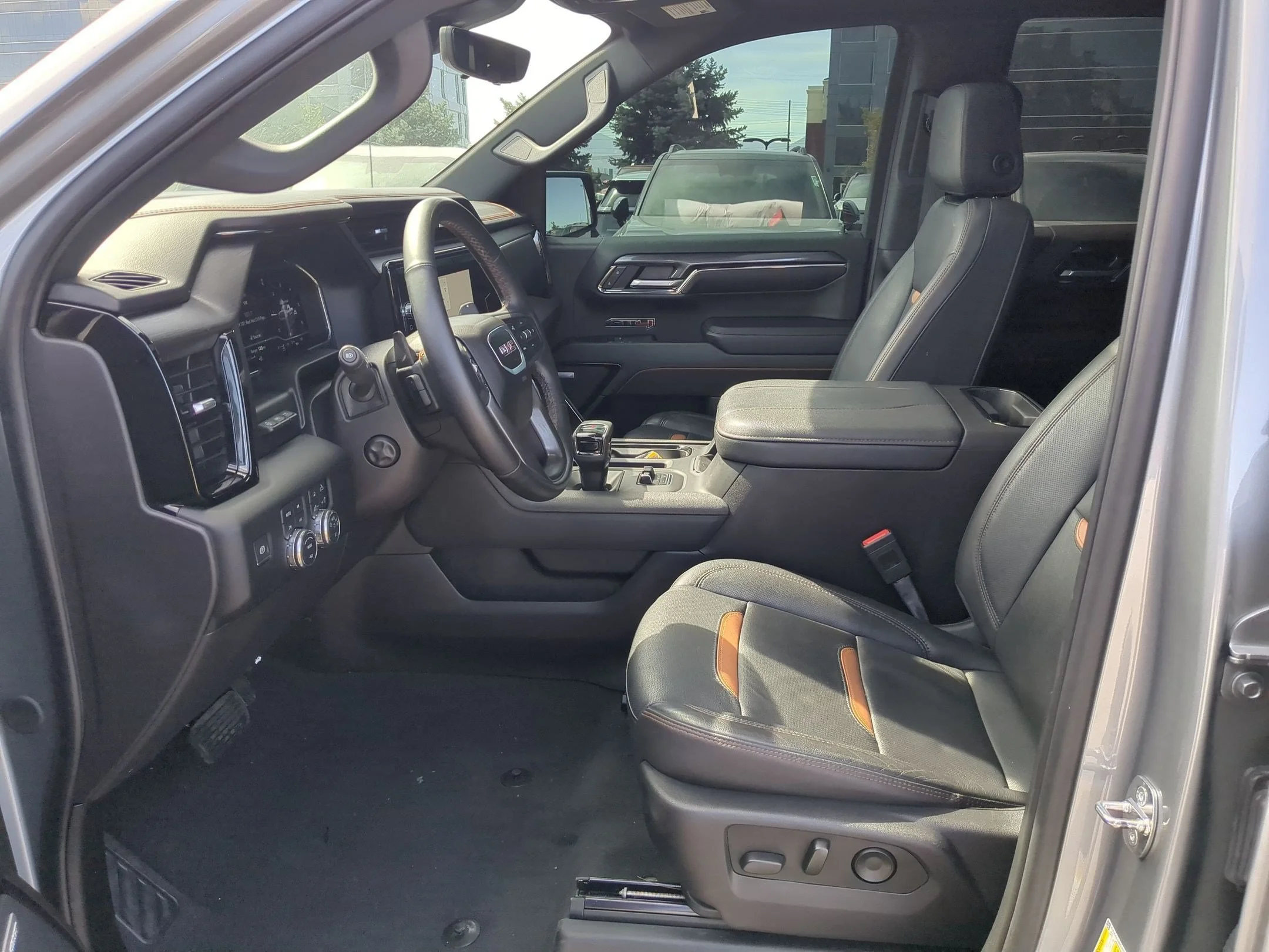 Used 2024 Sterling Metallic GMC AT4 image 26