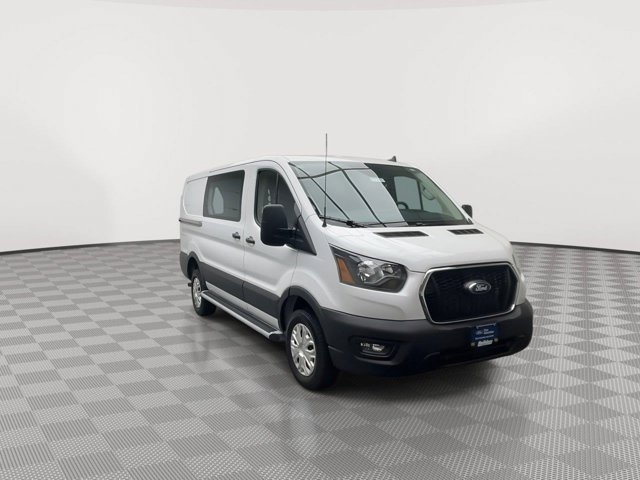 Used 2025 Oxford White Ford 250 image 31