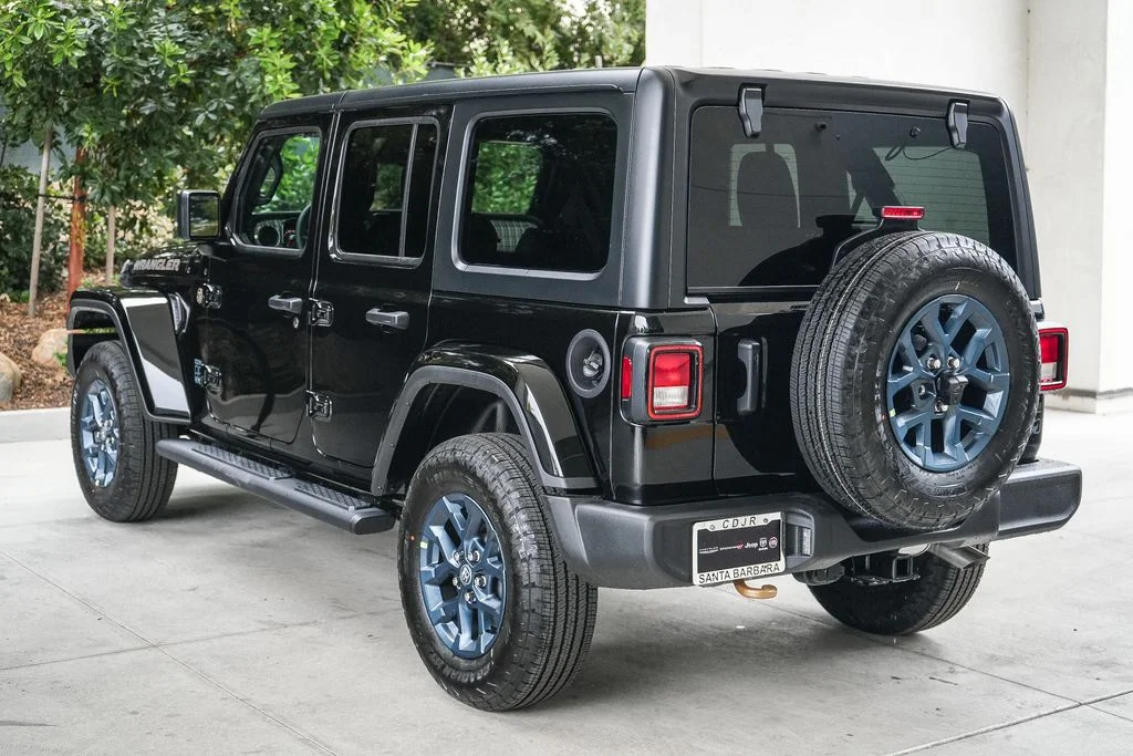 New 2026 Black Clear-Coat Exterior Paint Jeep Sport image 4