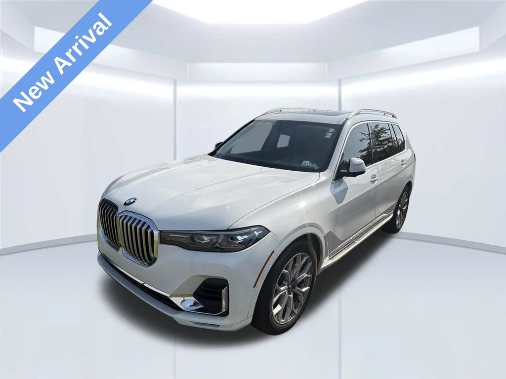Used 2020 White BMW xDrive40i image 1