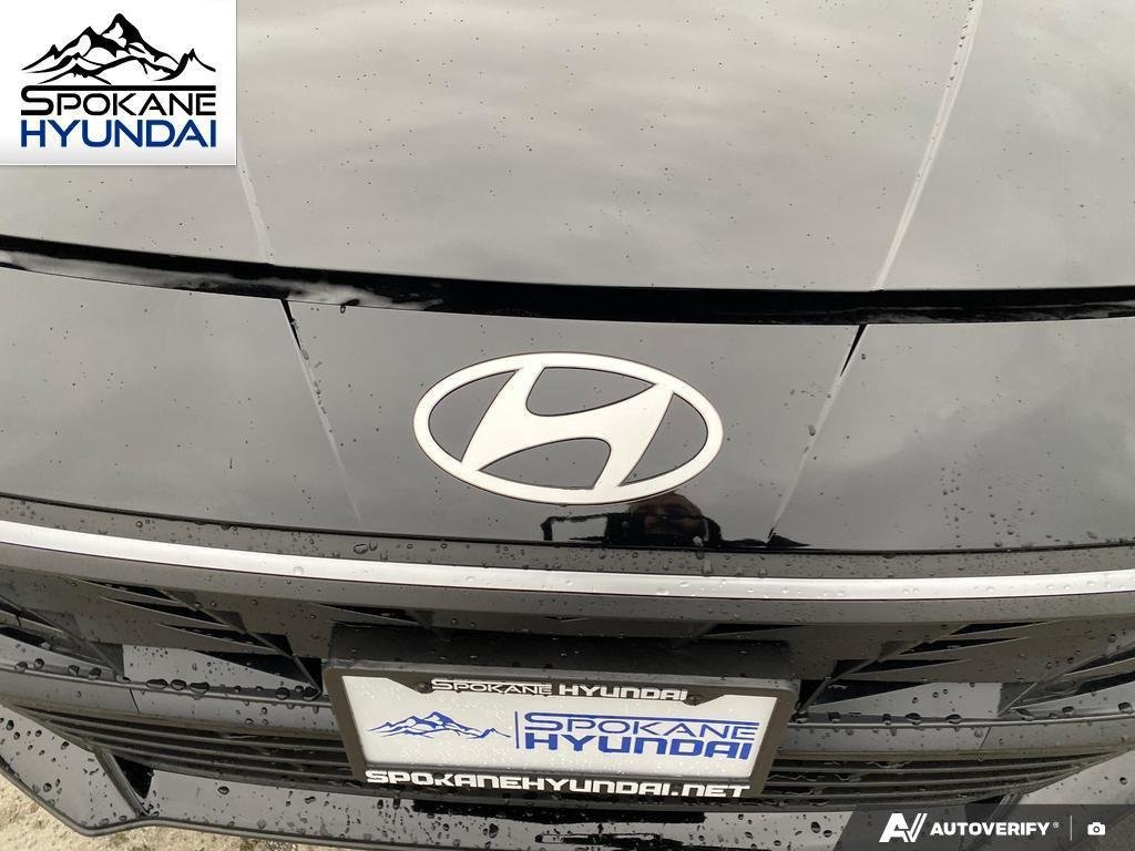 New 2026 Abyss Black Hyundai SE image 13