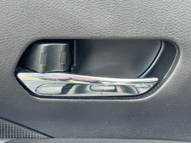 Used 2023 White Nissan SV image 20