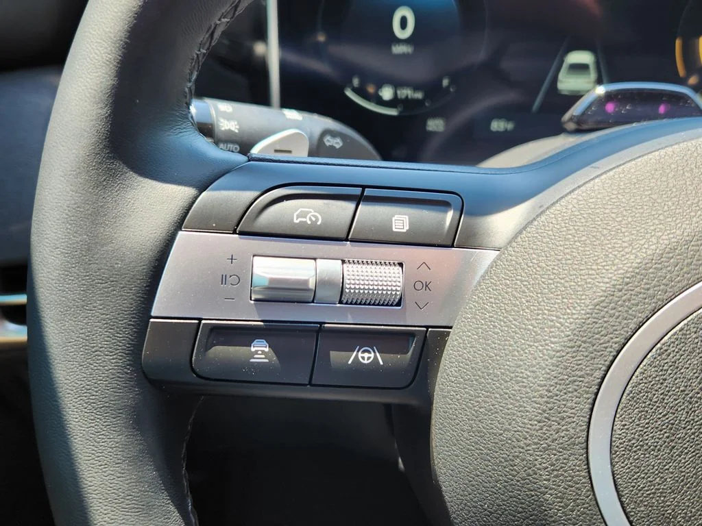 Used 2025 Blue Hyundai Limited image 19