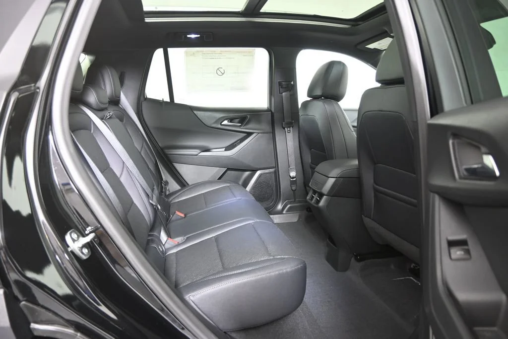 New 2026 Mosaic Black Metallic Chevrolet LT image 15