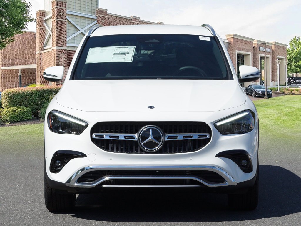 New 2026 Polar White Mercedes-Benz GLA 250 image 2