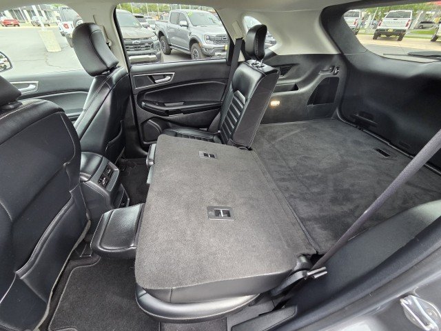Used 2024 Grey Ford SEL image 34