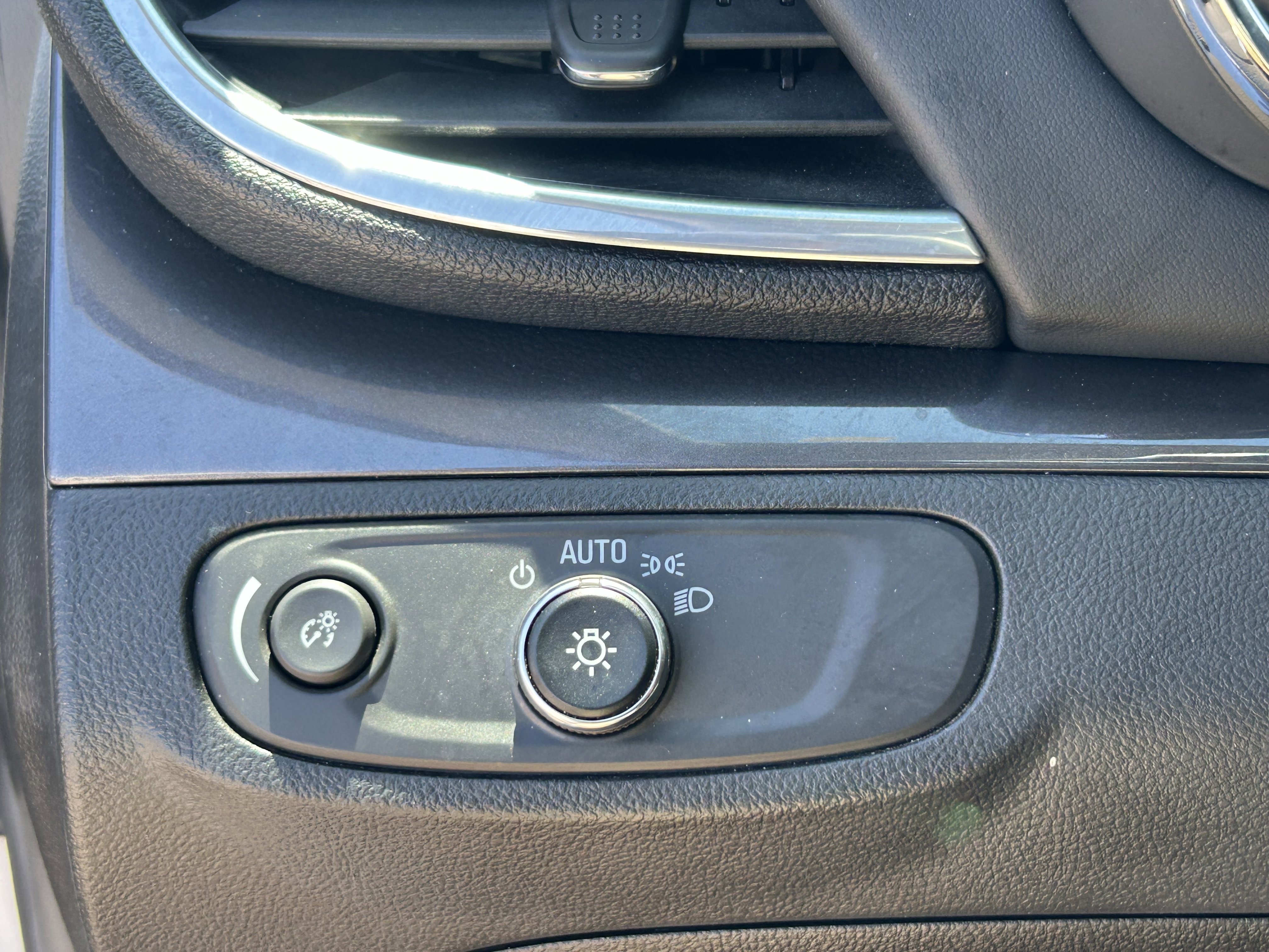 2021 Buick Encore Preferred - Photo 15