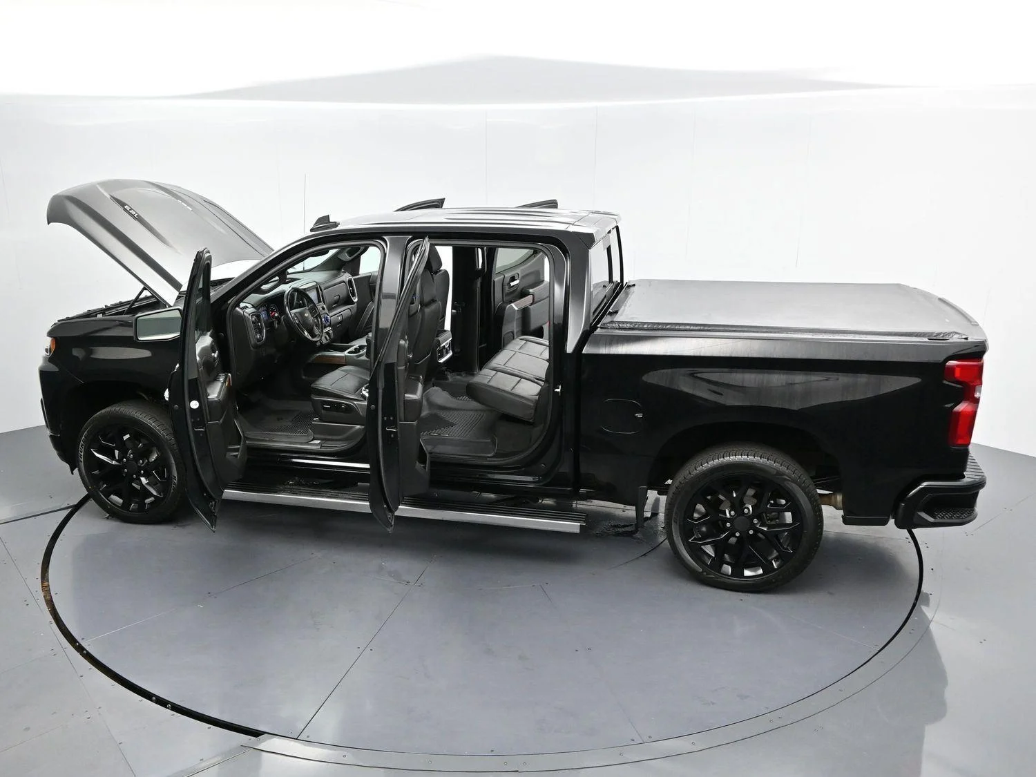 Used 2019 BLACK Chevrolet High Country image 40