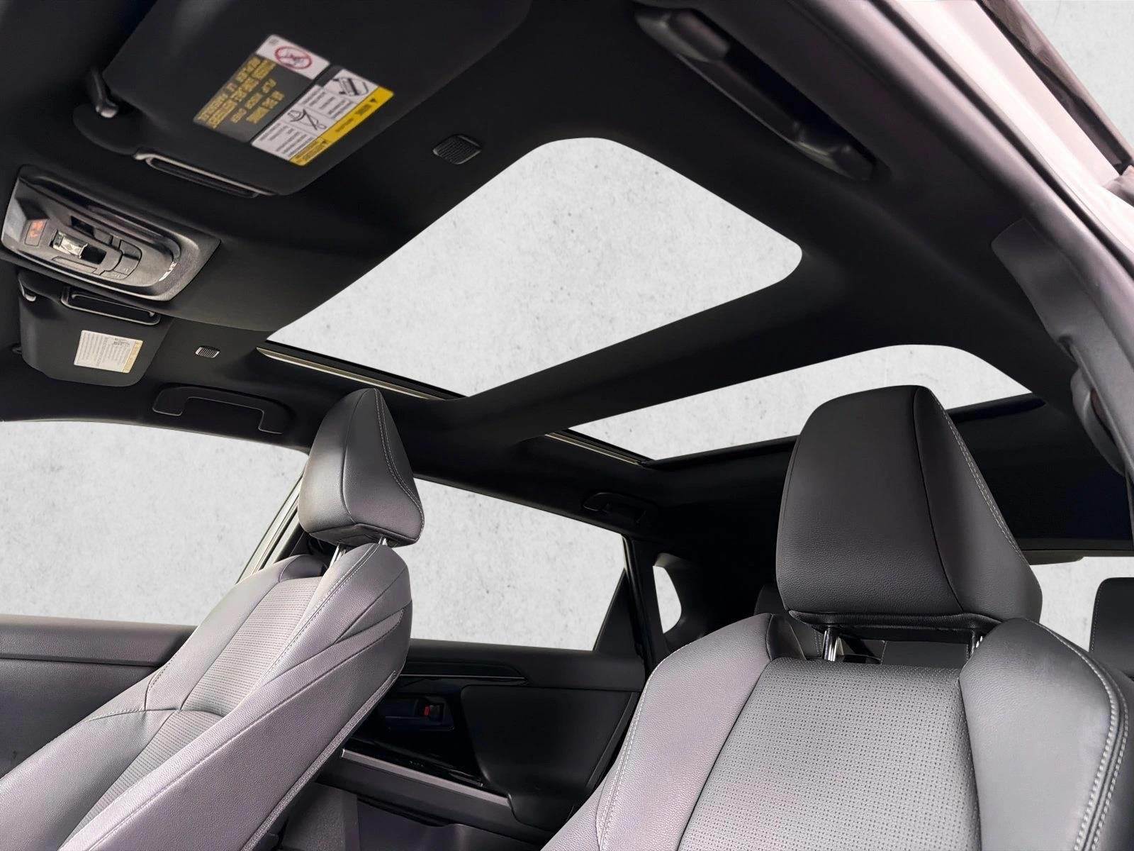 Used 2024 White Toyota XLE image 3