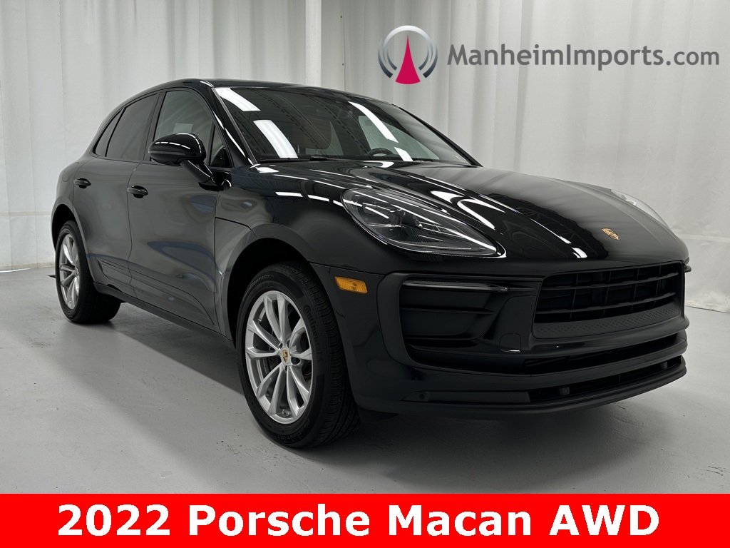 2022 Porsche Macan Base