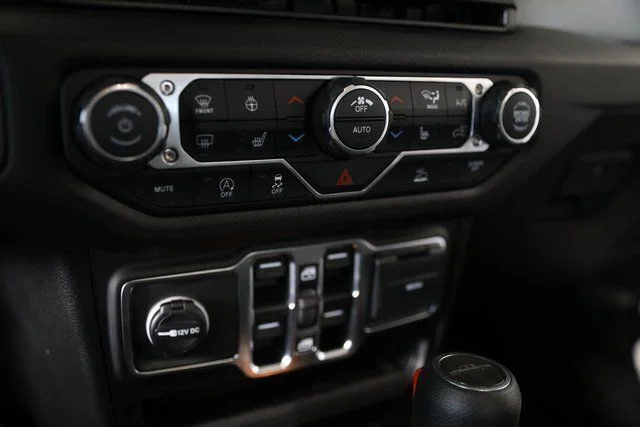 New 2026 Reign Exterior Paint Jeep Sport S image 9