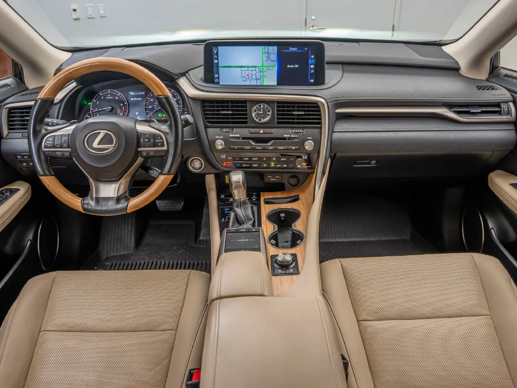 Certified Used 2022 CAVIAR Lexus 350L image 34