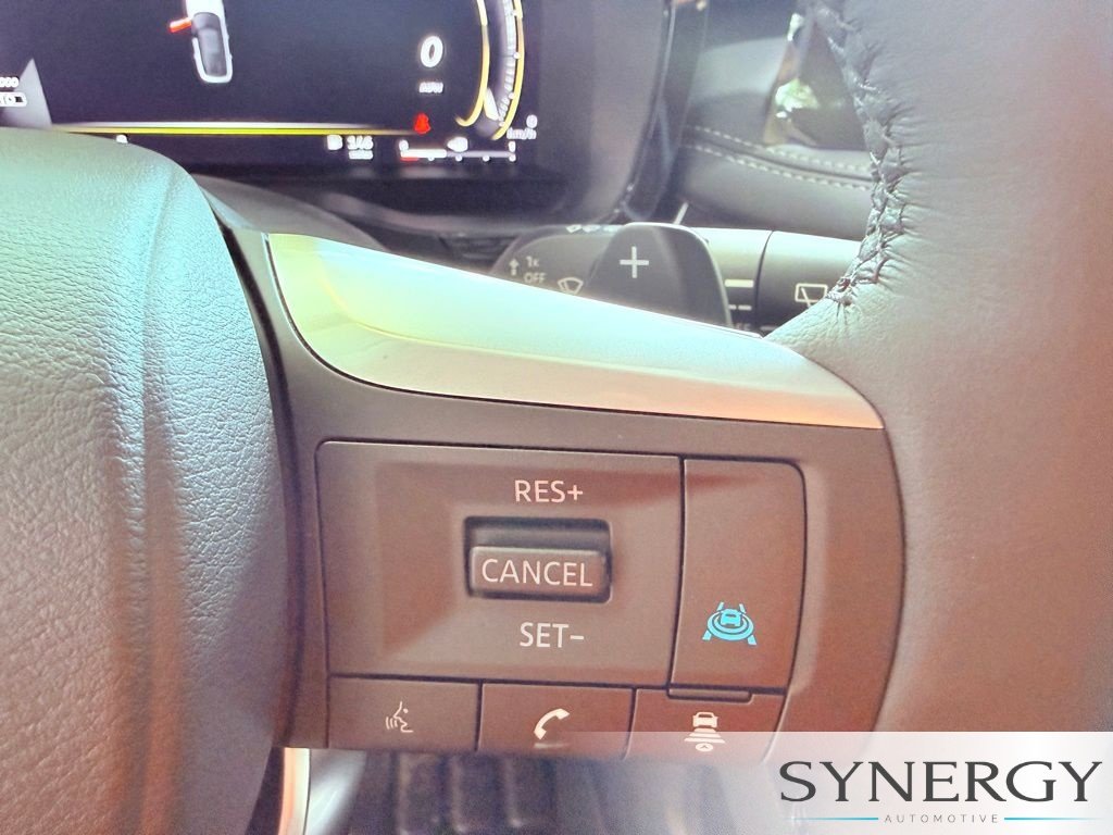 Certified Used 2027 Mineral Black INFINITI LUXE image 16