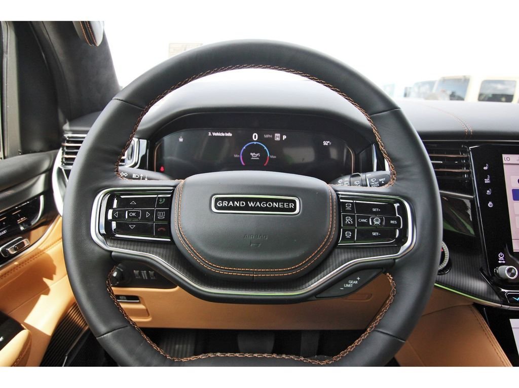 New 2026 Bright White Clear-Coat Exterior Paint Jeep Summit Reserve image 13