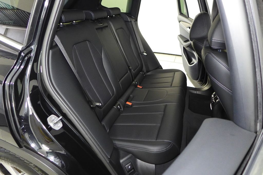 Used 2023 Black Sapphire Metallic BMW sDrive30i image 20