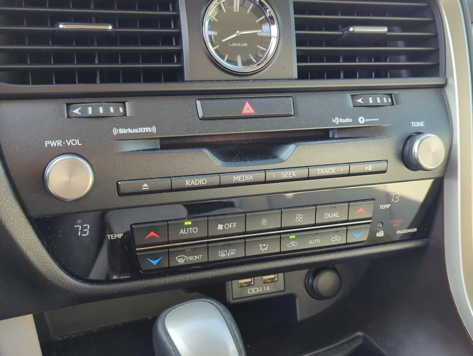 Used 2022 Nori Green Pearl Lexus RX 350 image 21