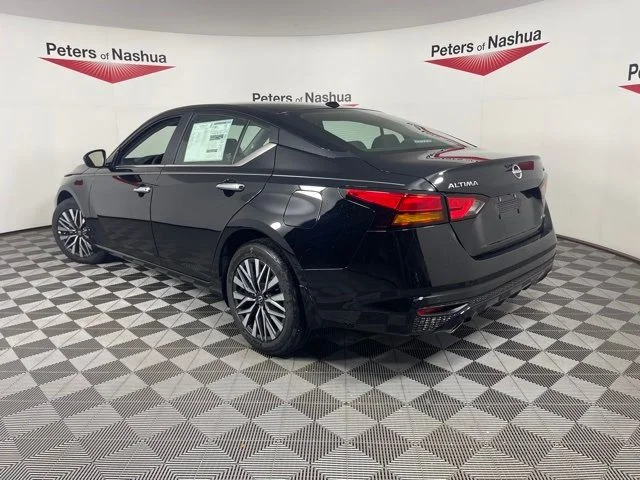 New 2026 Black Nissan 2.5 SV image 5