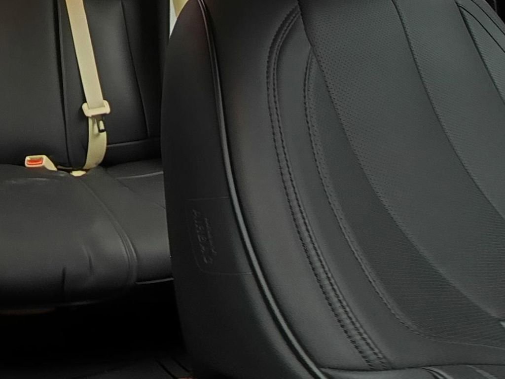 Used 2014 White Toyota Limited image 14