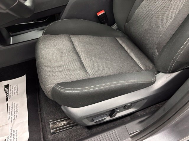 Used 2025 Gray Nissan SV image 18