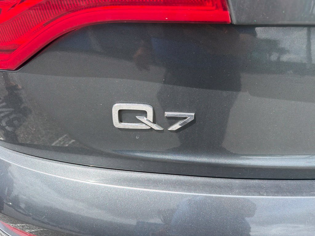 Used 2015  Audi 3.0T Premium Plus image 9
