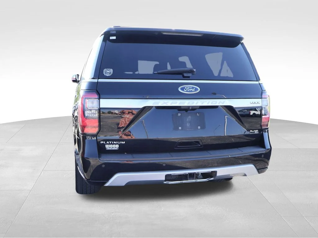 Used 2019 Black Ford Platinum image 17