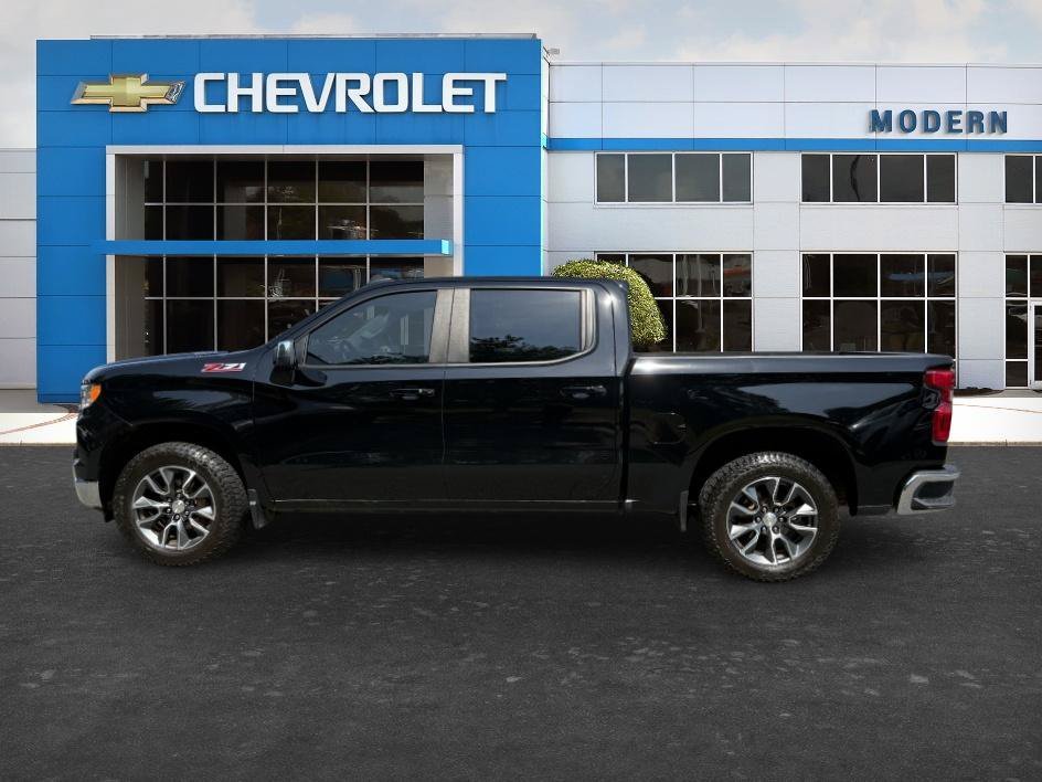 Used 2023 Black Chevrolet LT image 2