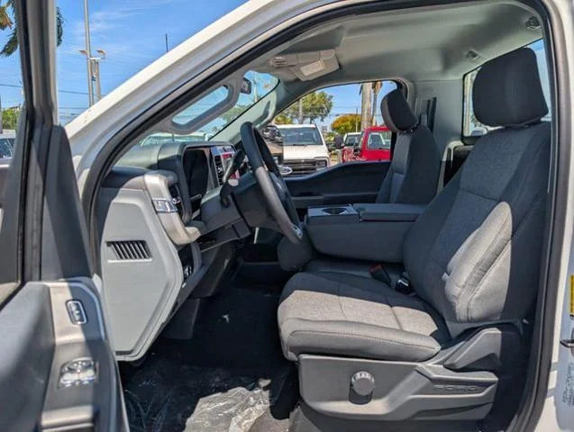New 2026 Oxford White Ford F-350® XL image 23