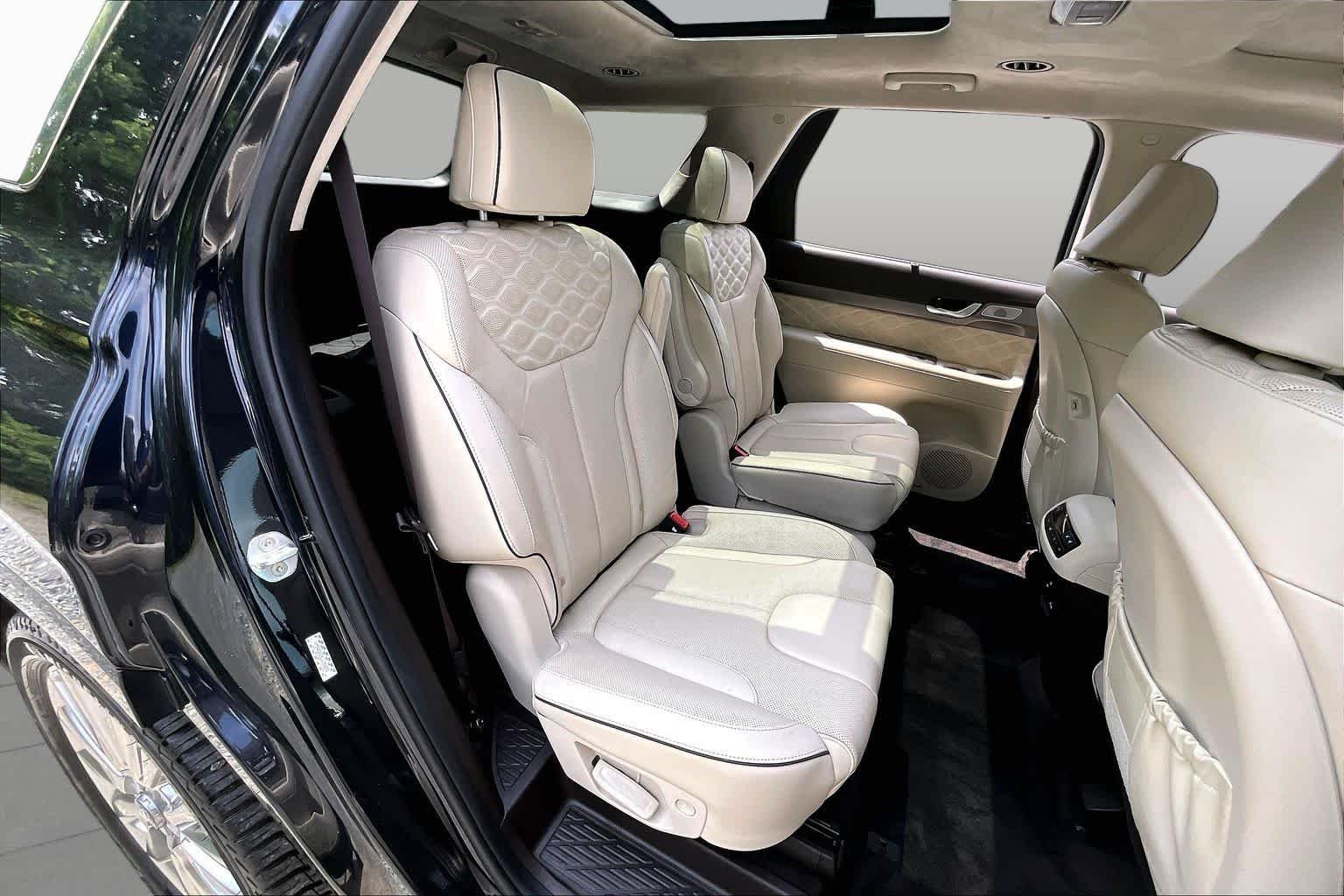 Used 2020 Moonlight Cloud Hyundai Limited image 21