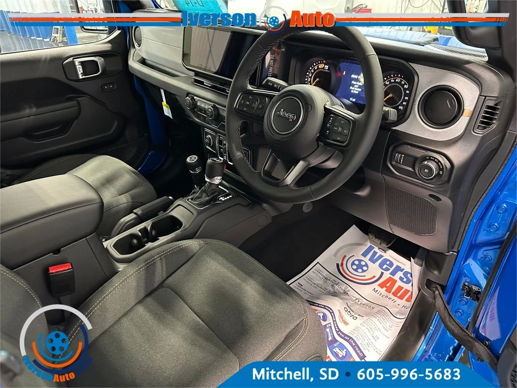 New 2026 Hydro Blue Pearlcoat Jeep Sport RHD image 14