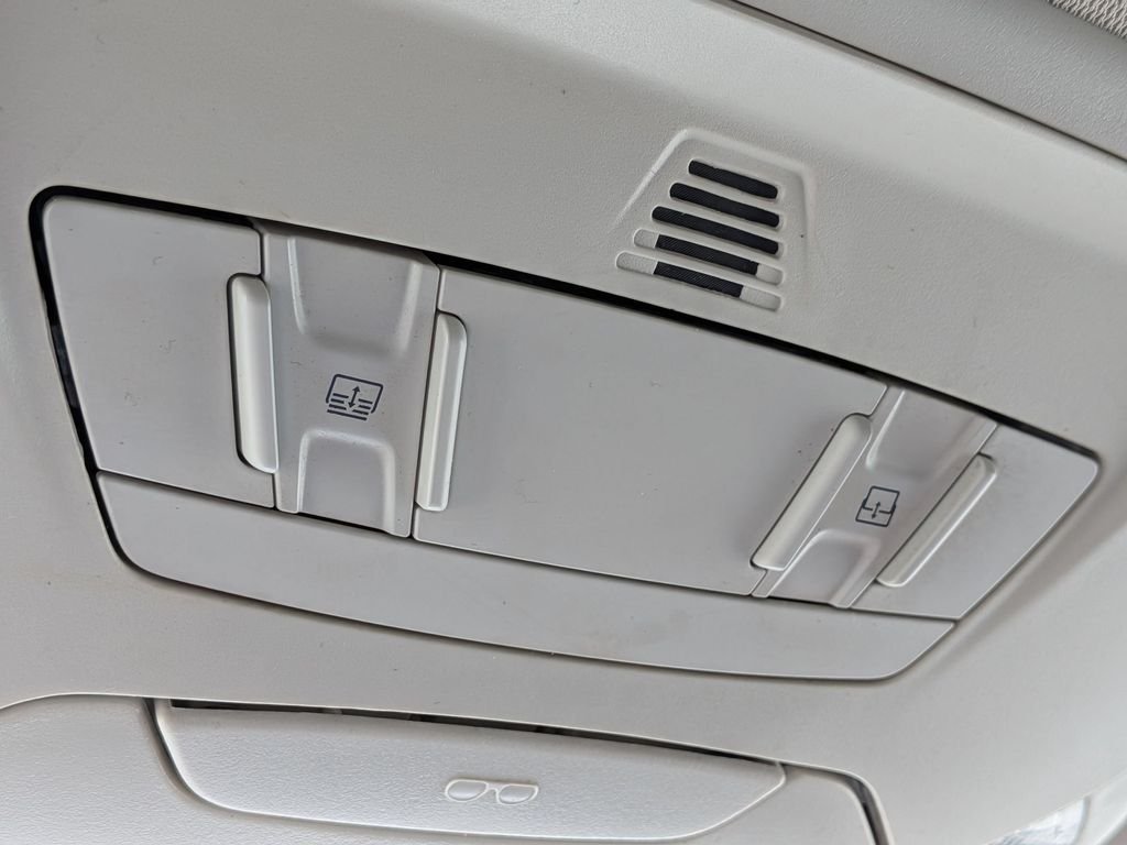 Used 2018 Gray Ford Titanium image 21