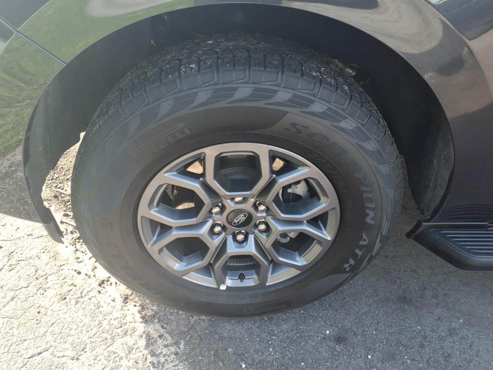 Used 2025 Gray Metallic Ford Active image 9
