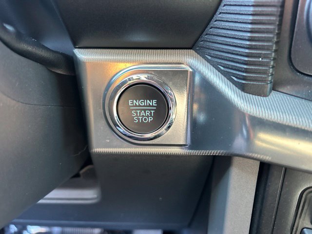Used 2024 Brown Ford Lariat image 31