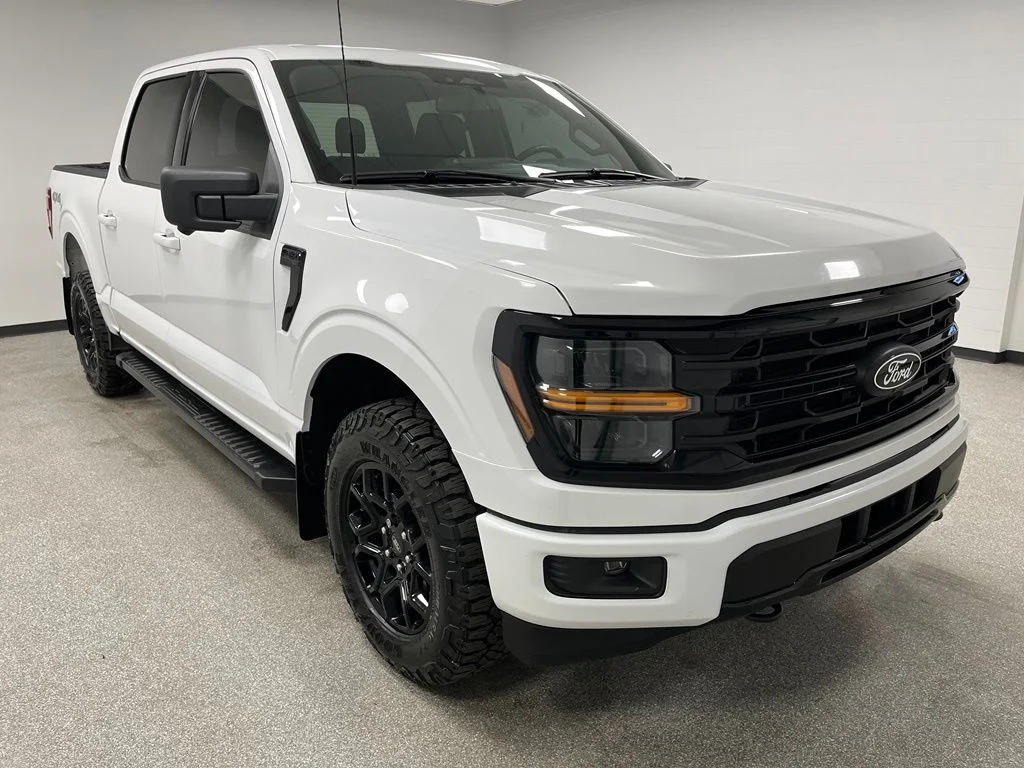 Used 2024 White Ford XLT image 2