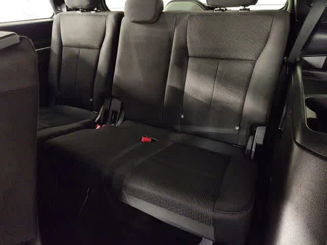 Used 2018 Oxford White Ford XLT image 31