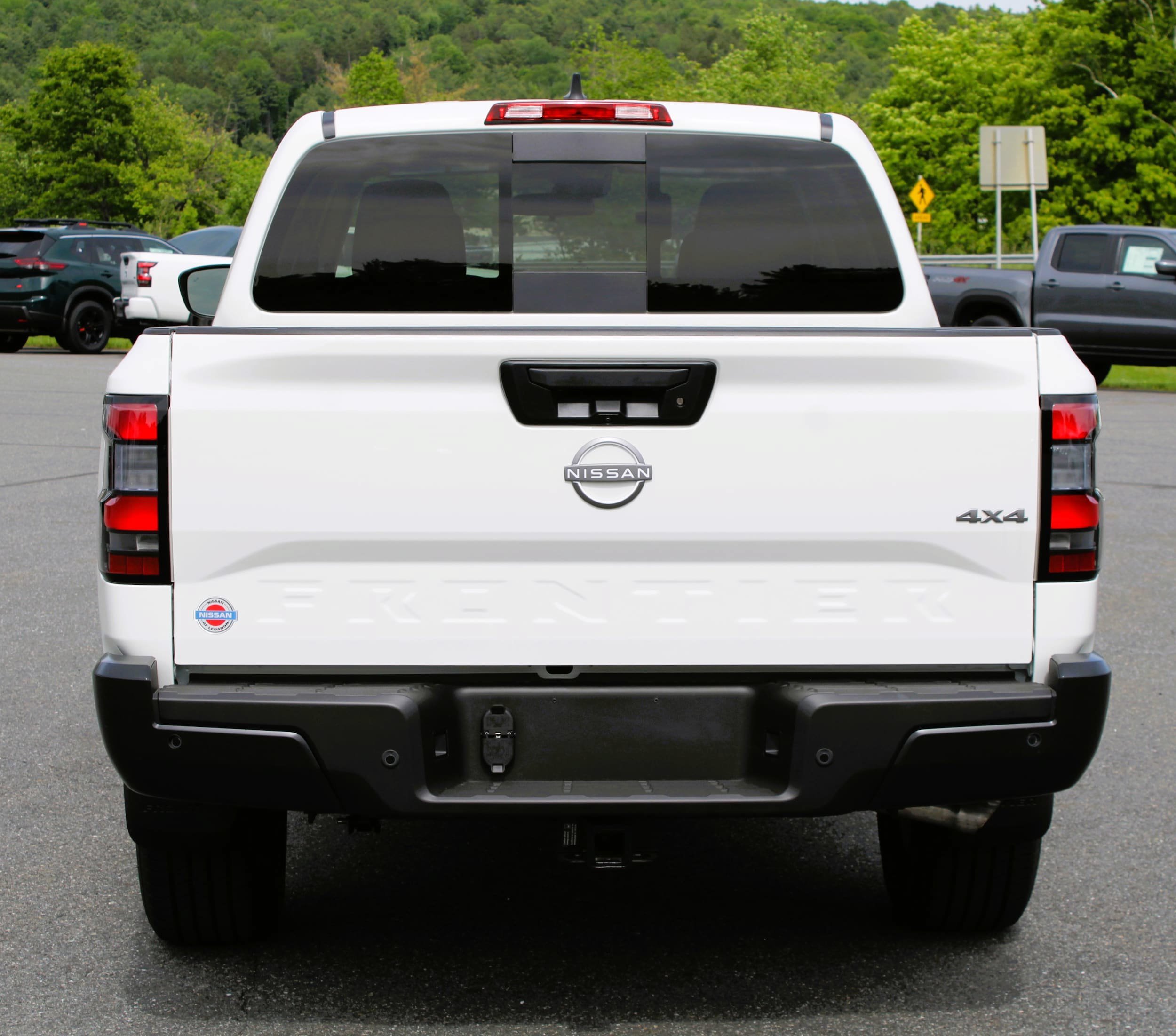 New 2026 Glacier White Nissan Crew Cab S image 11