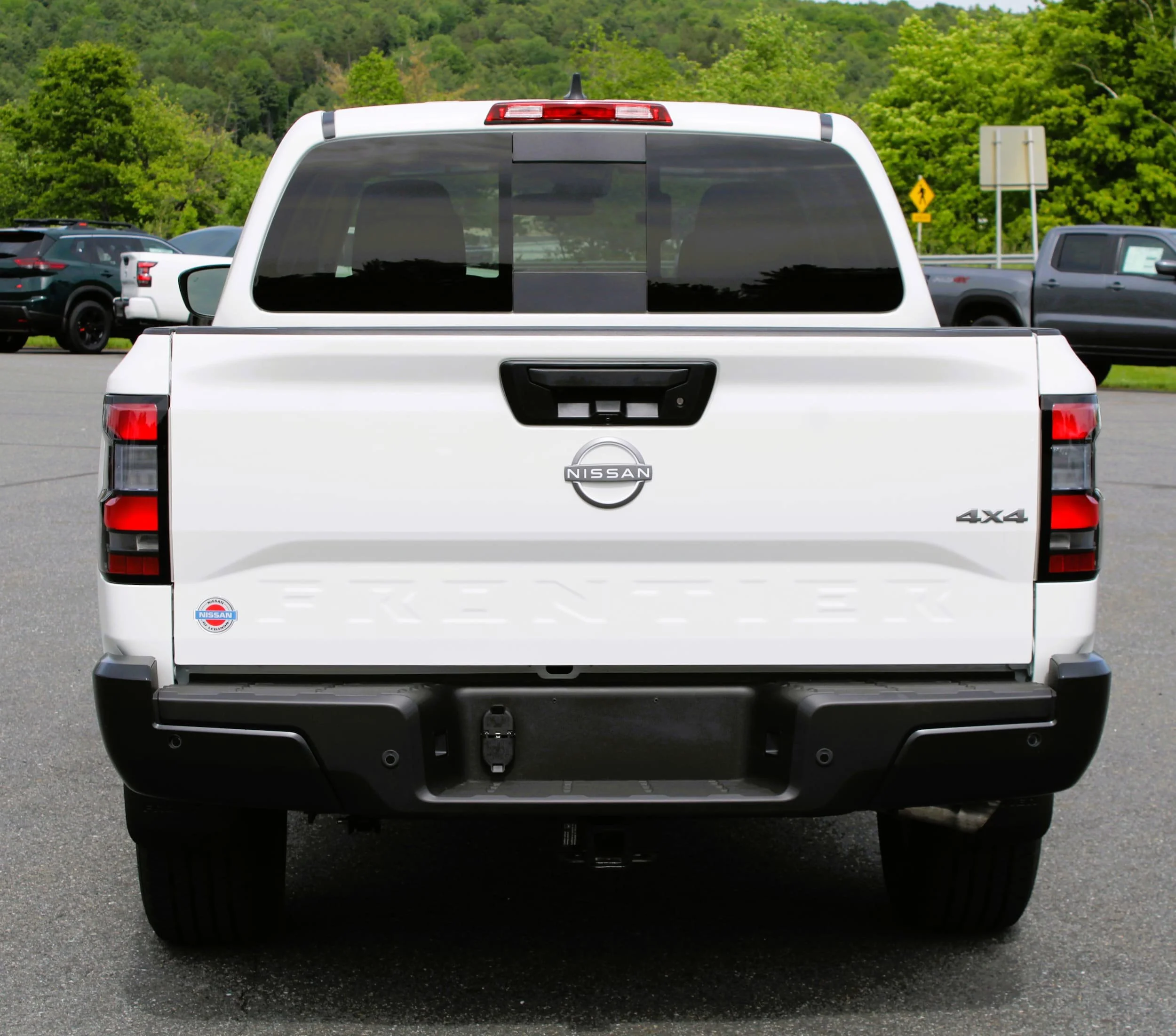 New 2026 Glacier White Nissan Crew Cab S image 11